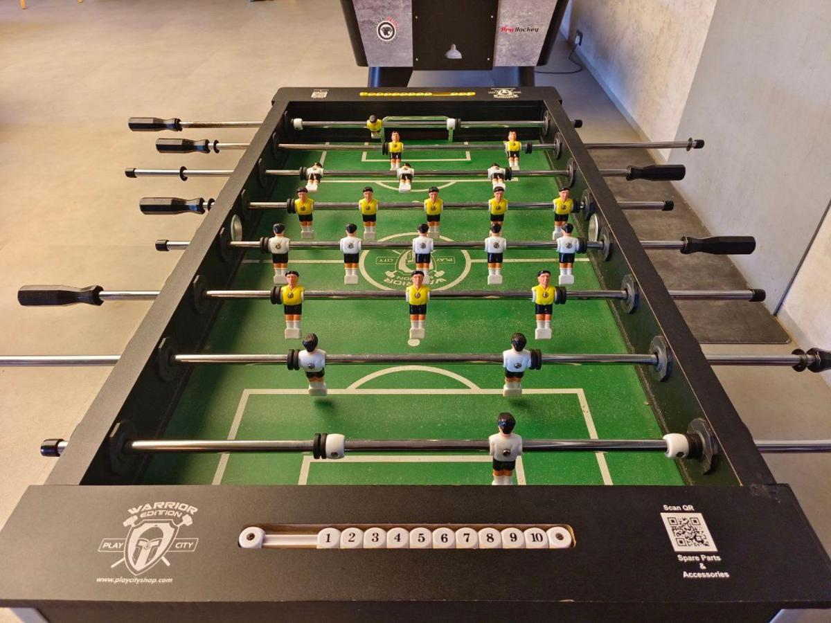 Radisson Resort And Spa Lonavala Dış mekan fotoğraf A table football table